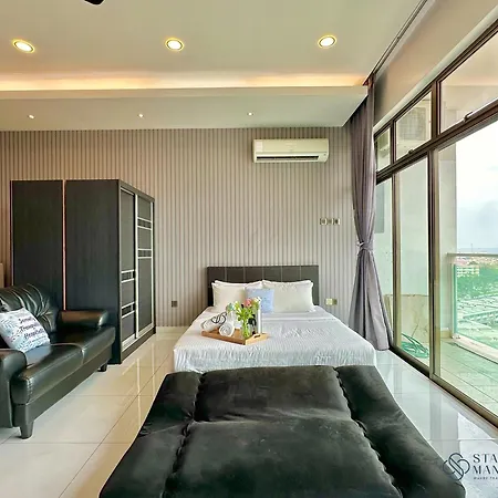 Palazio Mount Austin By Stayrene Johor Bahru Room photo