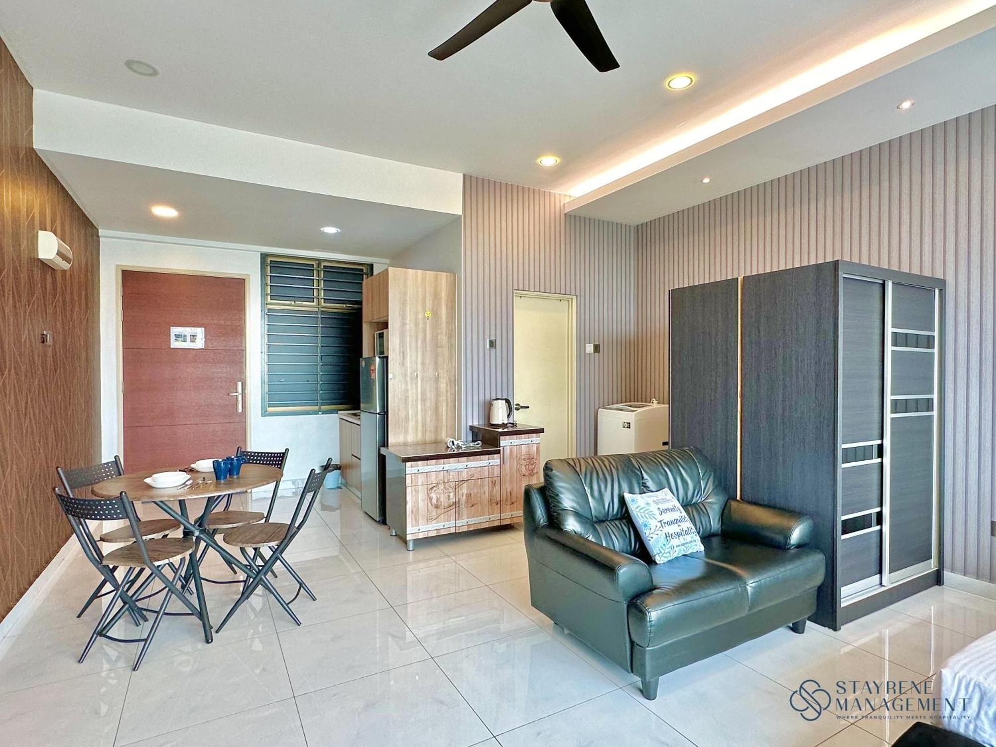 Palazio Mount Austin By Stayrene * Johor Bahru