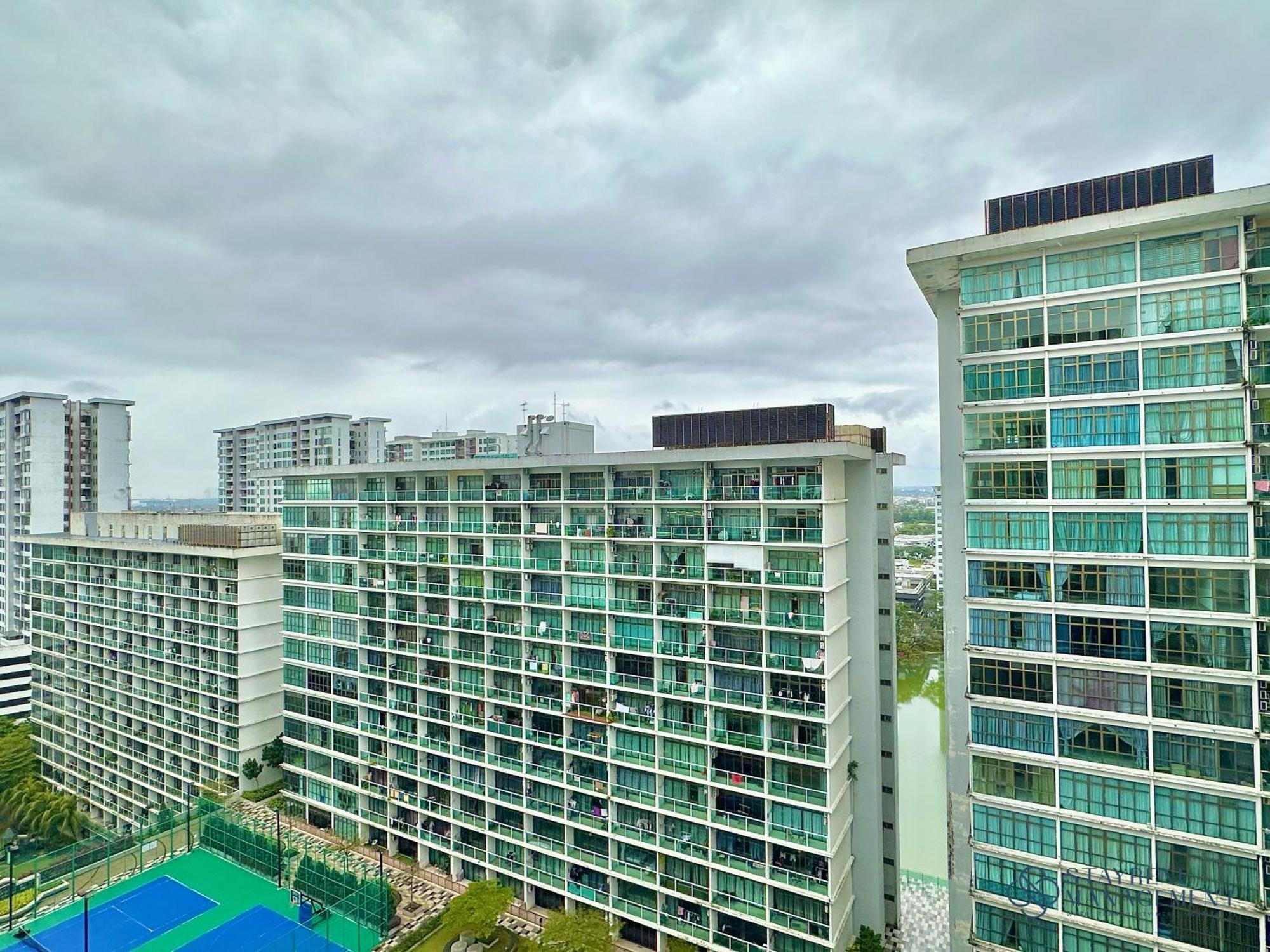Apartment Palazio Mount Austin By Stayrene *